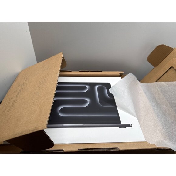 Apple Macbook Pro 14" EMPTY Packaging Collectors Display & Shipping Box - Picture 2 of 9
